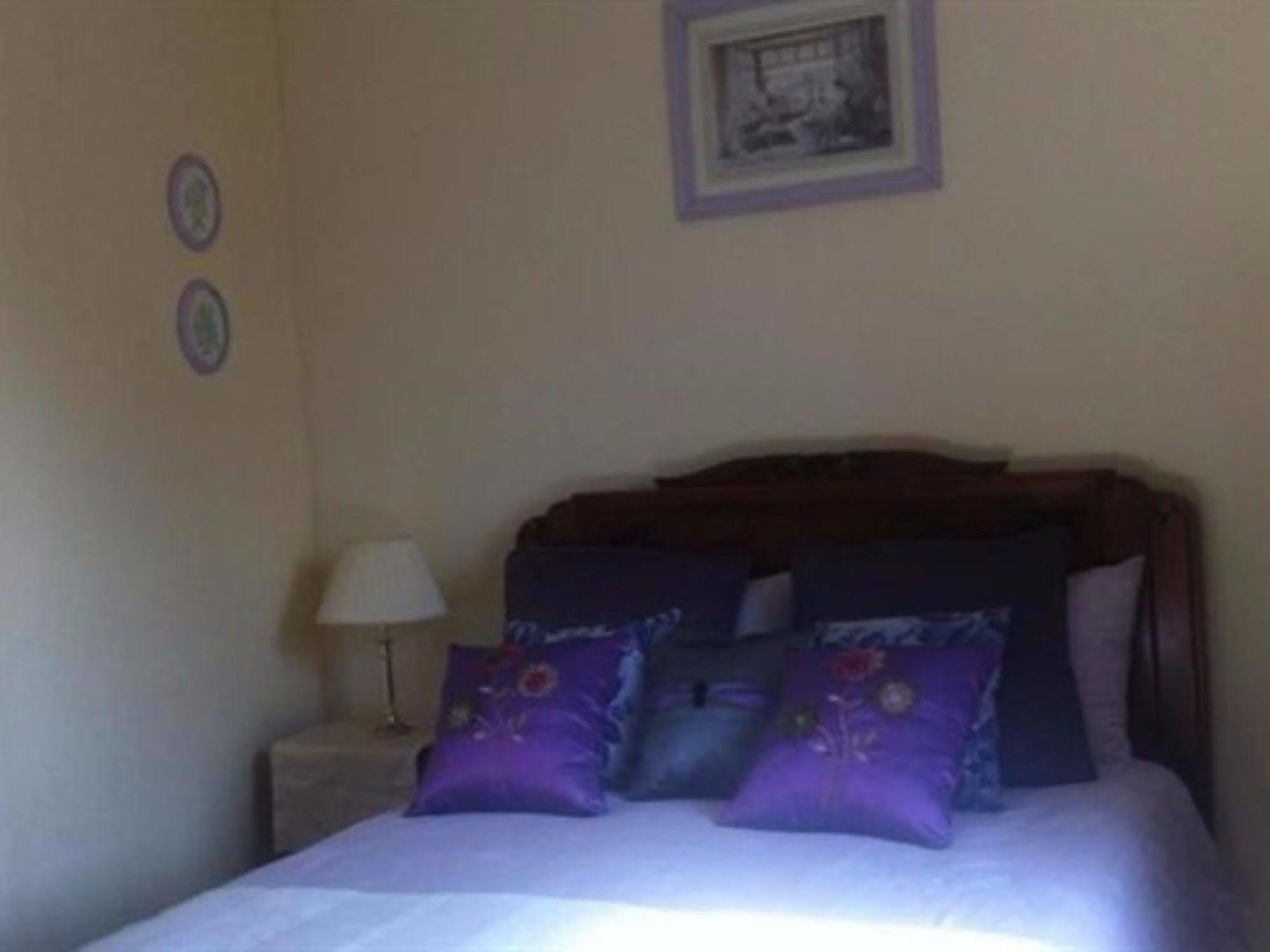 Sunset House Chambres De Hotes Magnac-Laval Екстер'єр фото