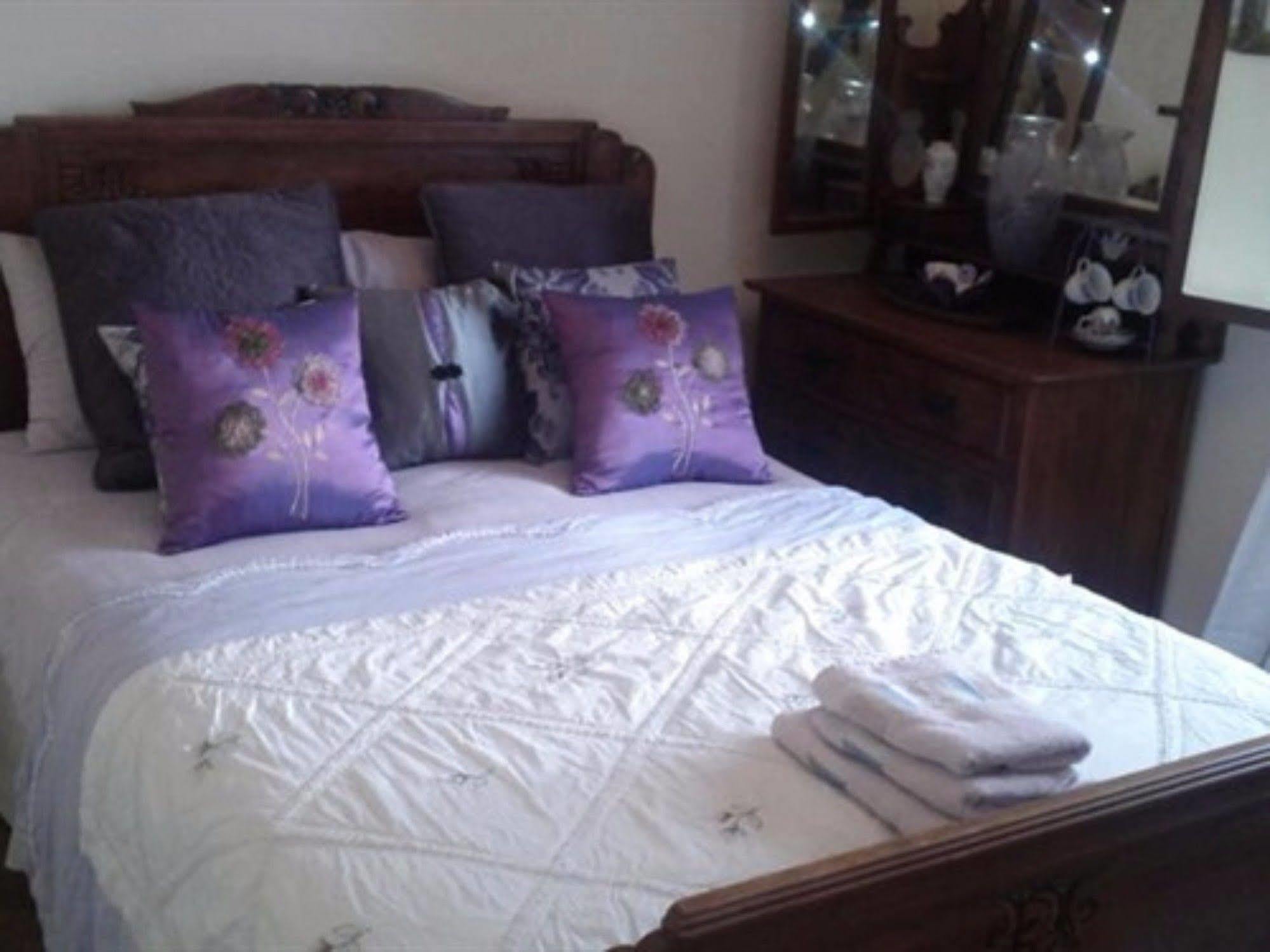 Sunset House Chambres De Hotes Magnac-Laval Екстер'єр фото