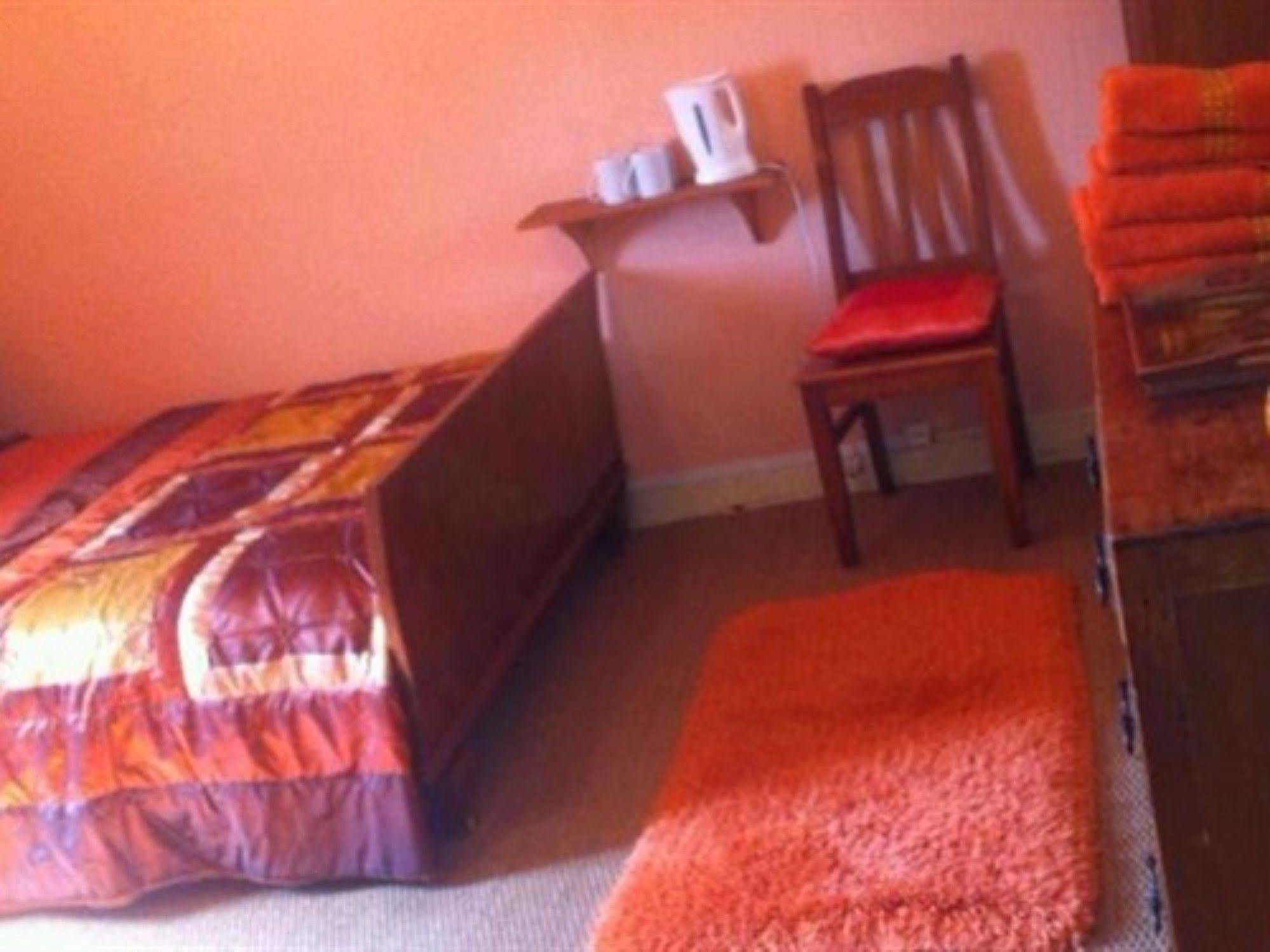 Sunset House Chambres De Hotes Magnac-Laval Екстер'єр фото