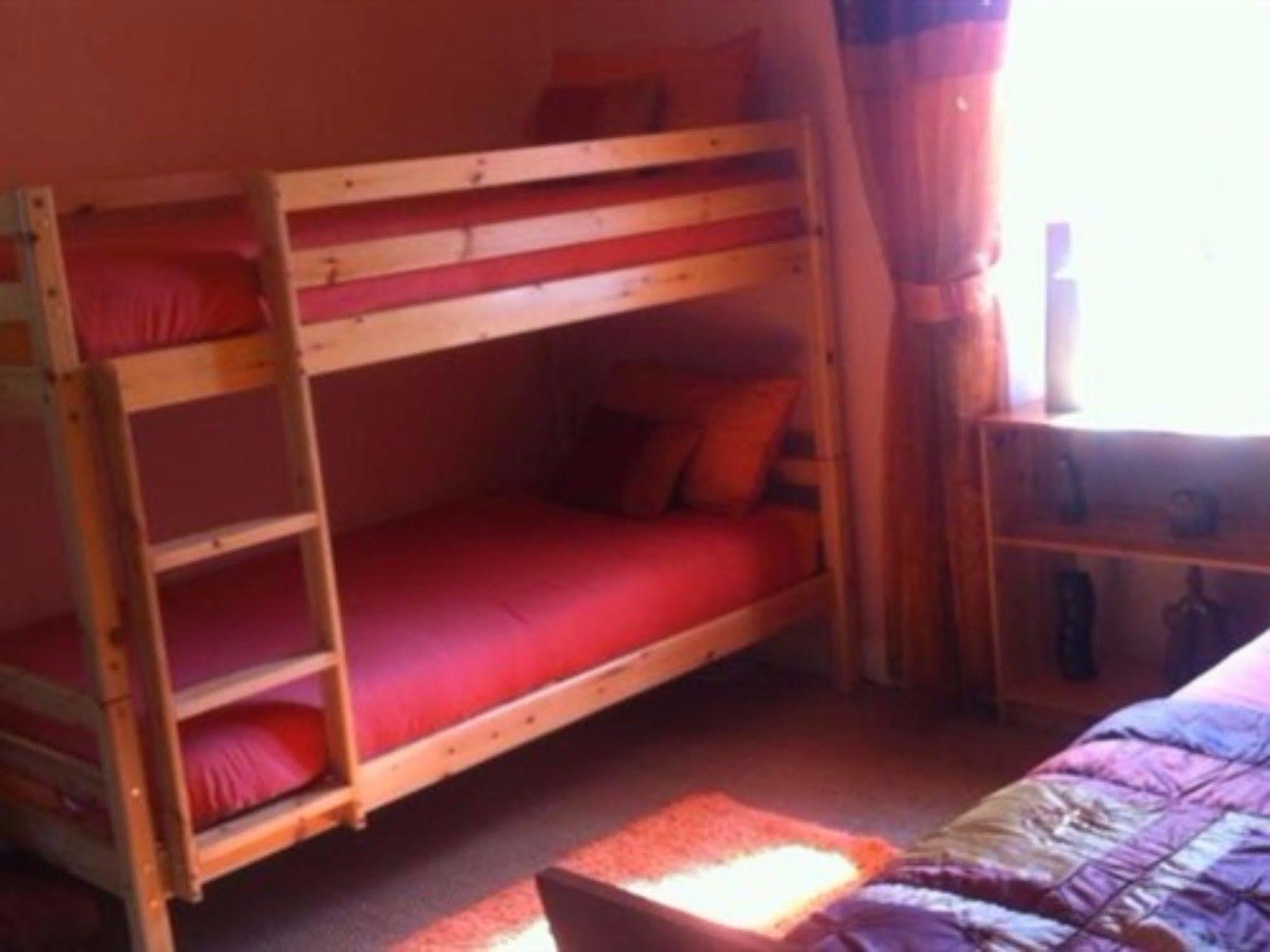 Sunset House Chambres De Hotes Magnac-Laval Екстер'єр фото